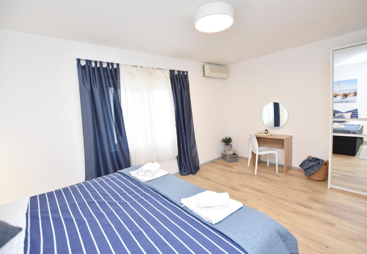 Apartment Palcic Примоштен Екстер'єр фото
