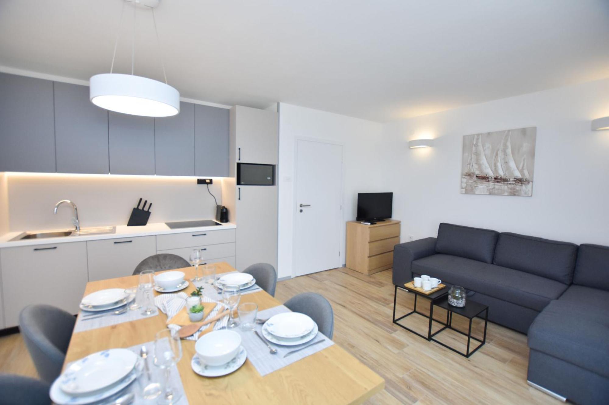 Apartment Palcic Примоштен Екстер'єр фото